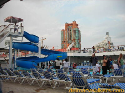 cr06101.JPG