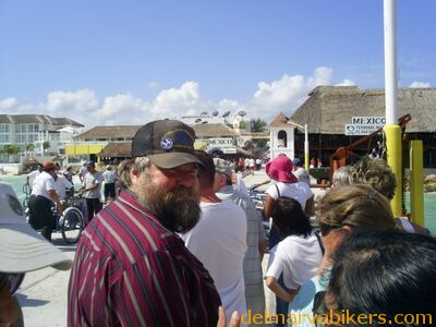 cruse06086.jpg