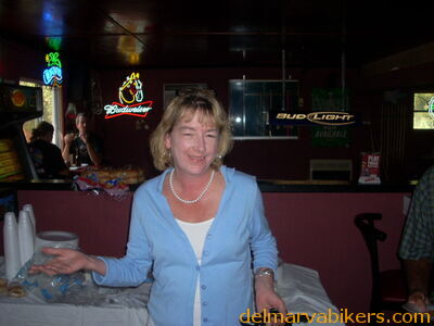 helpaf0357.JPG